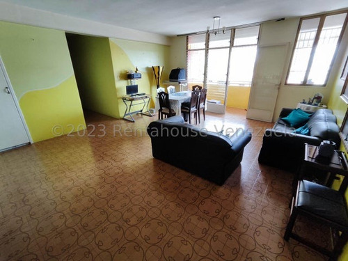 Vendo Apartamento En Turmero (castel Grande), Código 25-13554 Cm Leer Descripción