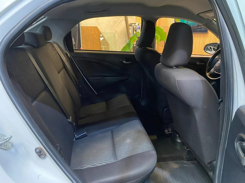 Toyota Etios 1.5 Sedan X