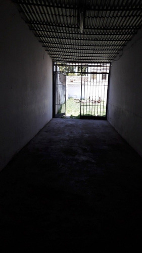 Imagen 25 de 25 de Vendo O Permuto Casa C/local Comercial Y Dpto En B° Los Plátanos