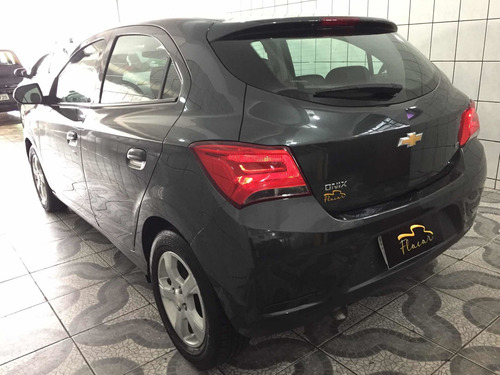 Imagem 5 de 9 de Chevrolet Onix 2019 1.4 Lt Aut. 5p
