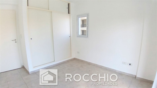 Imagen 11 de 14 de Departamento En Venta En Caseros