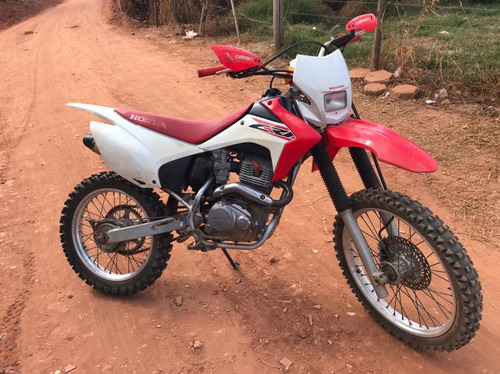 Imagem 3 de 5 de Honda Crf 230