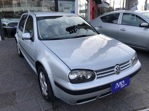 Volkswagen Golf 1.6 Comfortline