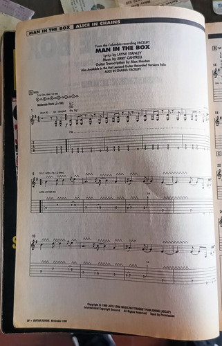 Revista Guitar School - Motley Crue - Van Halen - A . Cooper (Usado)
