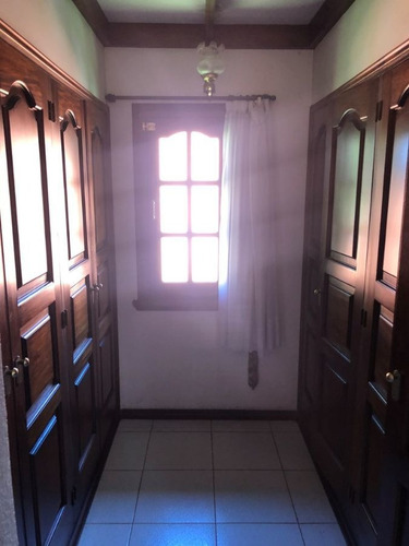 Imagen 12 de 21 de Casa En Venta De 4 Dormitorios C/ Cochera En Centro
