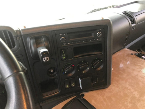 Imagem 15 de 15 de Caminhao Scania P310 8x2 (bitruck) 2016/2016