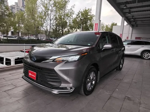 Toyota Sienna 3.5 Xle At