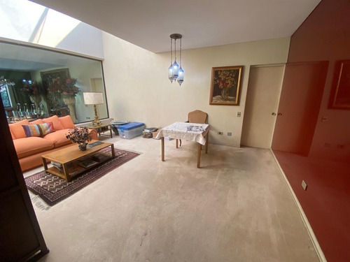 Casa En Venta De 5 Dorm. En Vitacura