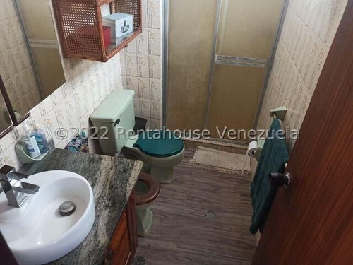 Imagen 11 de 16 de En Venta Hermoso Y Acogedor Apto. En Lomas De Prado Del Este Mls #22-29019 Ma. Vergara*