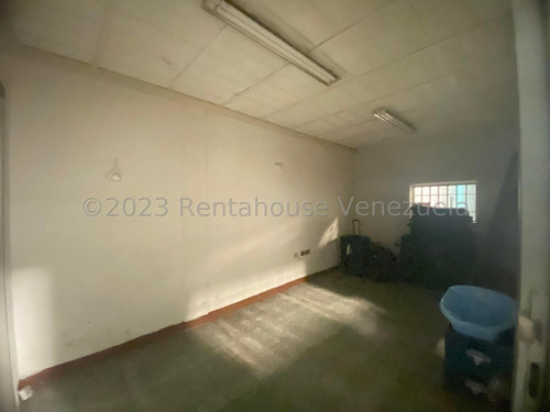 Galpón En Venta Santa Rosa Brm