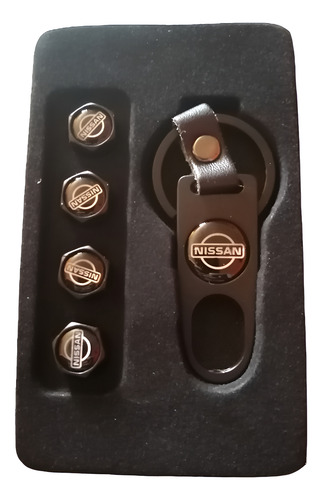 Tapa De Válvula De Rueda + Llavero Con Logo Nissan