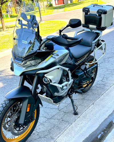 Cfmoto 800 Mt Touring. Impecable, Como Nueva Con Accesorios