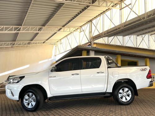 Toyota Hilux 2.8 Tdi Srv Cab. Dupla 4x4 Aut. 4p