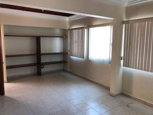 Imagen 12 de 17 de Casa En Renta En Querétaro Condominio Claustros De Santiago