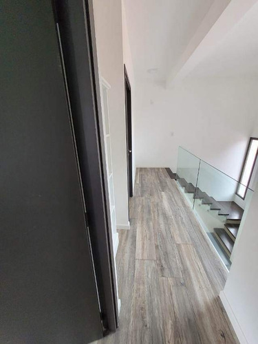 Venta Duplex En Housing De Tres Dormitorios Ubicado En Villa Rivera Indarte.