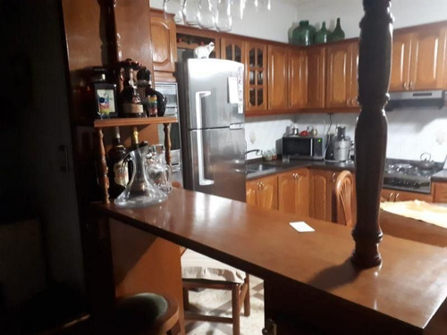 Imagen 13 de 22 de Casa En Venta De 4 Dormitorios En La Cumbre, La Plata.