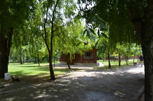 Imagen 2 de 30 de Venta De Hermoso Complejo De Cabañas Con Galpón En Guernica