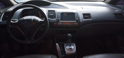 Imagem 3 de 7 de Honda Civic 1.8 Lxs Flex 4p