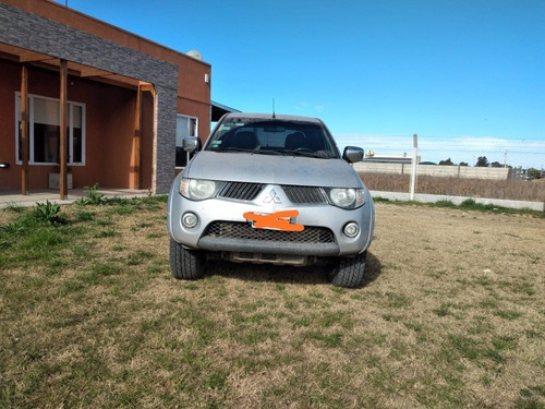 Imagen 2 de 5 de Mitsubishi L200 4x4
