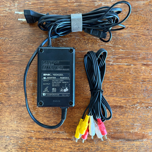 Console Snk Neo Geo Cd Top Loader + Controle Arcade Original Preto (Usado)