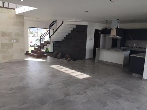Imagen 4 de 28 de Casa Con Jardin Y Terraza Real De Juriquilla