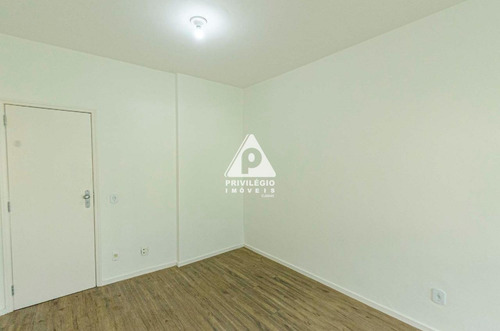 Imagem 15 de 23 de Jardim Botânico! Sala Comercial, Lavabo, Vaga Demarcada, 30m² - 1589