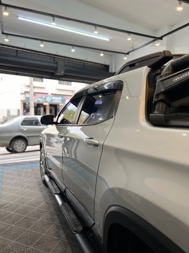 Fiat Toro 1.8 Endurance 16v Flex 4x2 Aut. 4p
