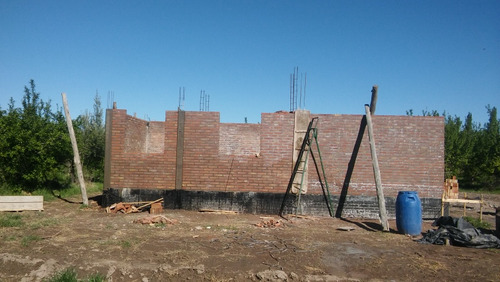 Importante Terreno Con Casa Nueva, En San Rafael Mendoza.