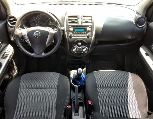 Nissan March 1.6 16v Sv 5p