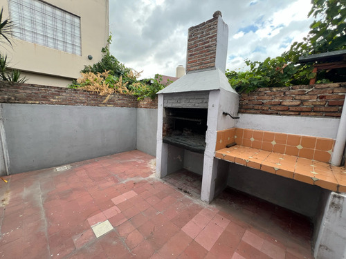 Alquiler Ph De 4 Ambientes Con Cochera En Sarandi