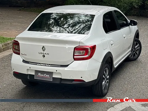 Renault Logan 1.6 Privilege / Intens
