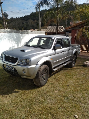 Imagem 9 de 13 de Mitsubishi L200 2.5 Sport Hpe Cab. Dupla 4x4 Aut. 4p 141 Hp