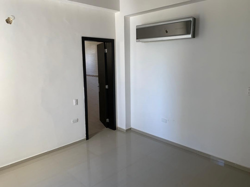 Imagen 18 de 30 de Ludeisi Zerpa Vende Townhouse En Terrazas Del Country, Valencia 408730
