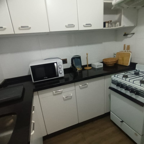 Departamento En Arriendo De 1d/1b A Pasos Del Mut