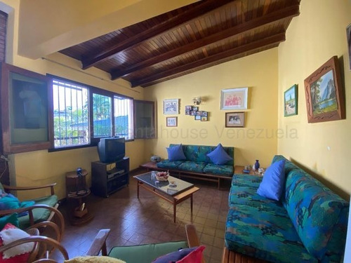 Imagen 18 de 24 de Casa En Venta En Clnas De Bello Monte Gi