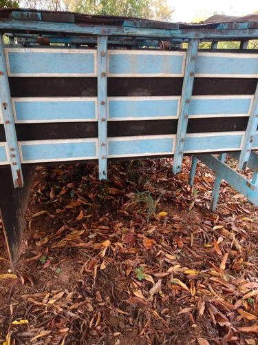 Gaiola Boiadeira De Roxim, Boa De Ferragens E Madeiramento