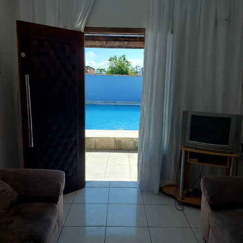 Casa Com 2 Quartos E 2 Banheiros