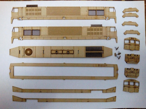 Minitrenes Carcasa Locomotora General Motors 319 Kit