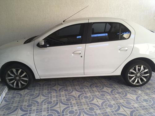 Renault Logan 2014 1.0 16v Expression Hi-flex 4p