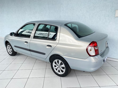 Renault Clio Sedan 1.0 16v Authentique Hi-flex 4p