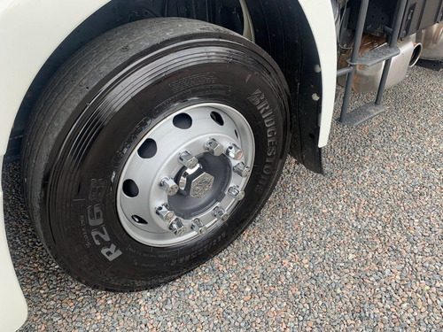 Imagem 15 de 15 de Iveco Hi Way 440 4x2 2015