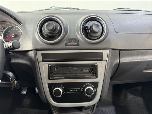 Volkswagen Gol 1.0 MI 8V FLEX 4P MANUAL G.IV
