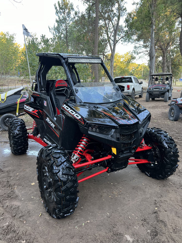 Polaris Rzr 1000 Rs1