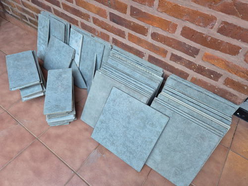 Ceramica Gris 35x35 30 Unidades Y 40 Recortes Entre 15/30cms Gris (Usado)