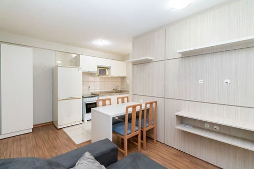 Imagem 1 de 25 de Studio Com 1 Dormitório Para Alugar, 33 M² Por R$ 1.100,00/mês - Centro - Curitiba/pr - St0024