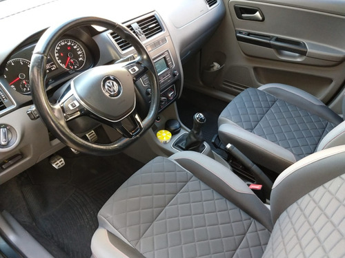 Volkswagen Fox Highline 1.6 Msi 16v Manual Con Caja De 6ta.