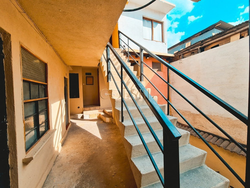 Imagen 7 de 11 de En Venta Casa De 3 Niveles Ideal Para Inversión De Hotel Ubicada En Jocotenango