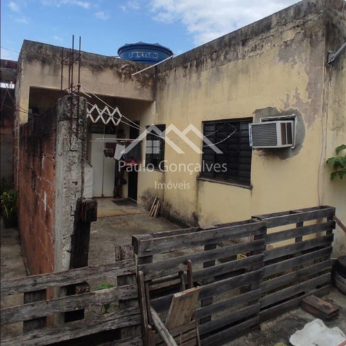 Vendo Duas Casas Mais Um Terreno Ao Lado