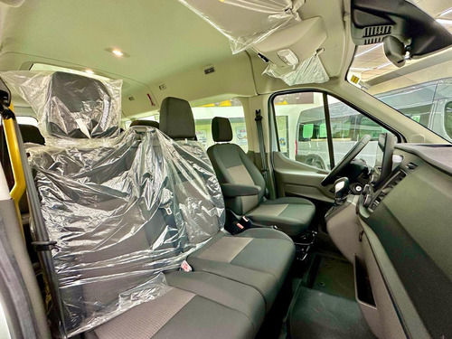 Transit Van 15 Lugares