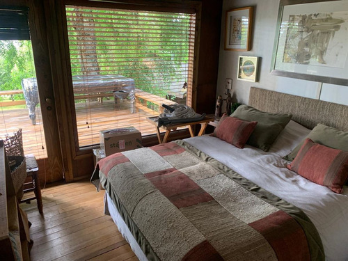 Casa En Venta De 8 Dorm. En Panguipulli